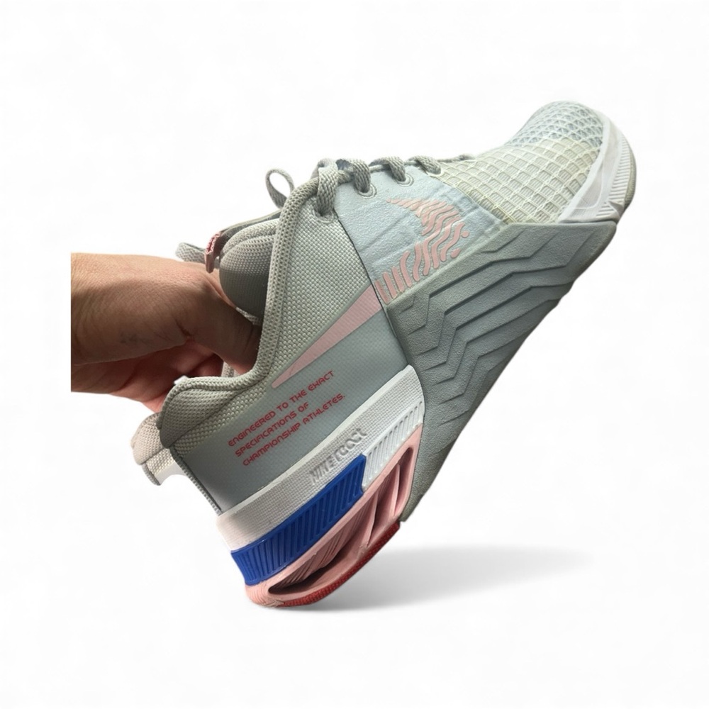 Nike Women's Athletic Shoes - Metcon 8 SIZE 6.5 - Picture 4 of 10